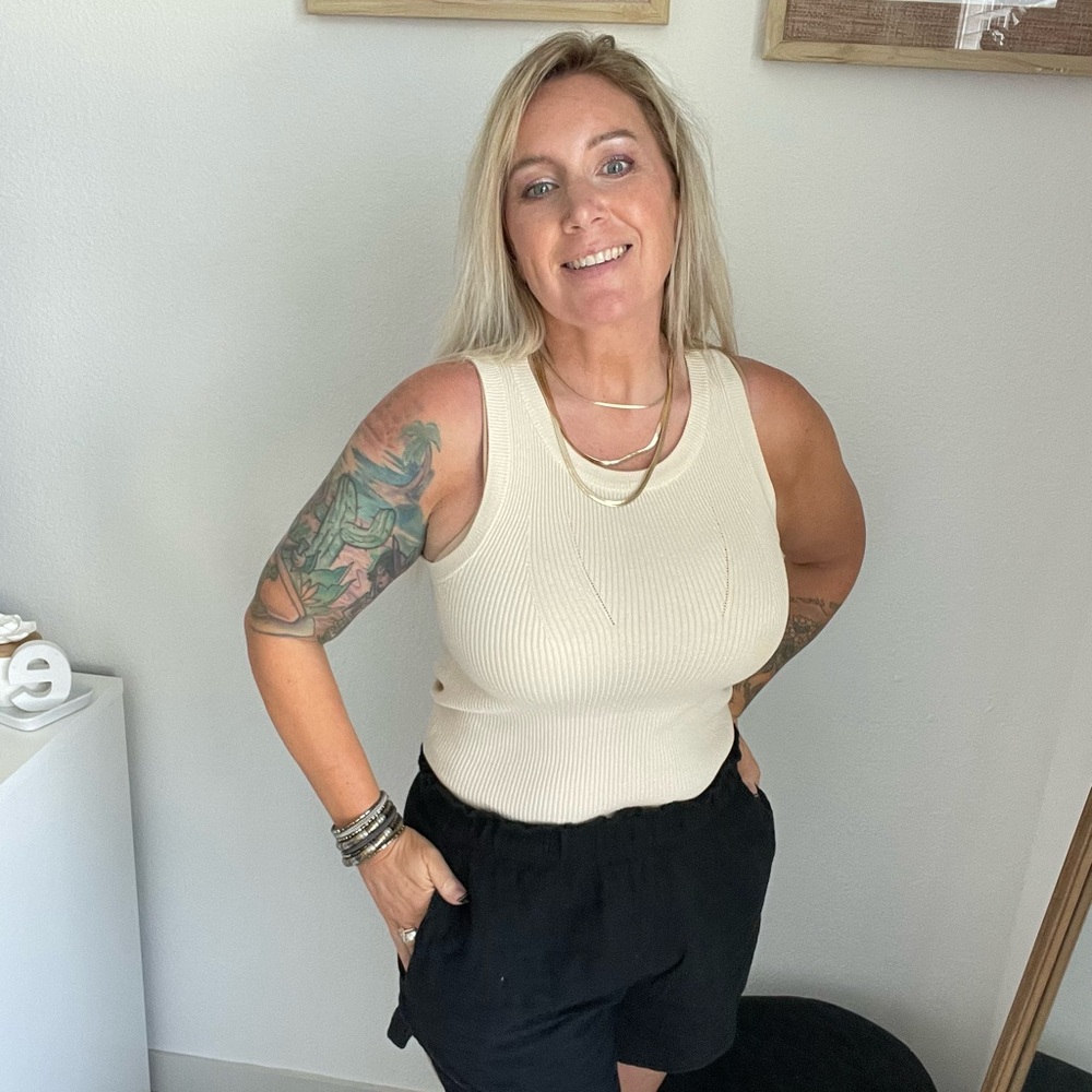 BE COOL Cream Ribbed Tank